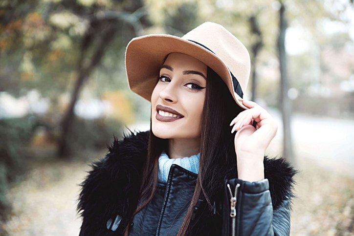 Leather jacket with fur collar