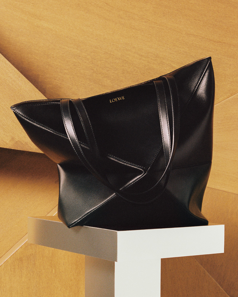 Loewe Puzzle Foldable Tote 2